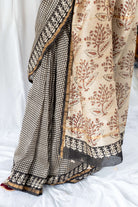 Black Checkered Bagru Print Chanderi Saree / gray and green store