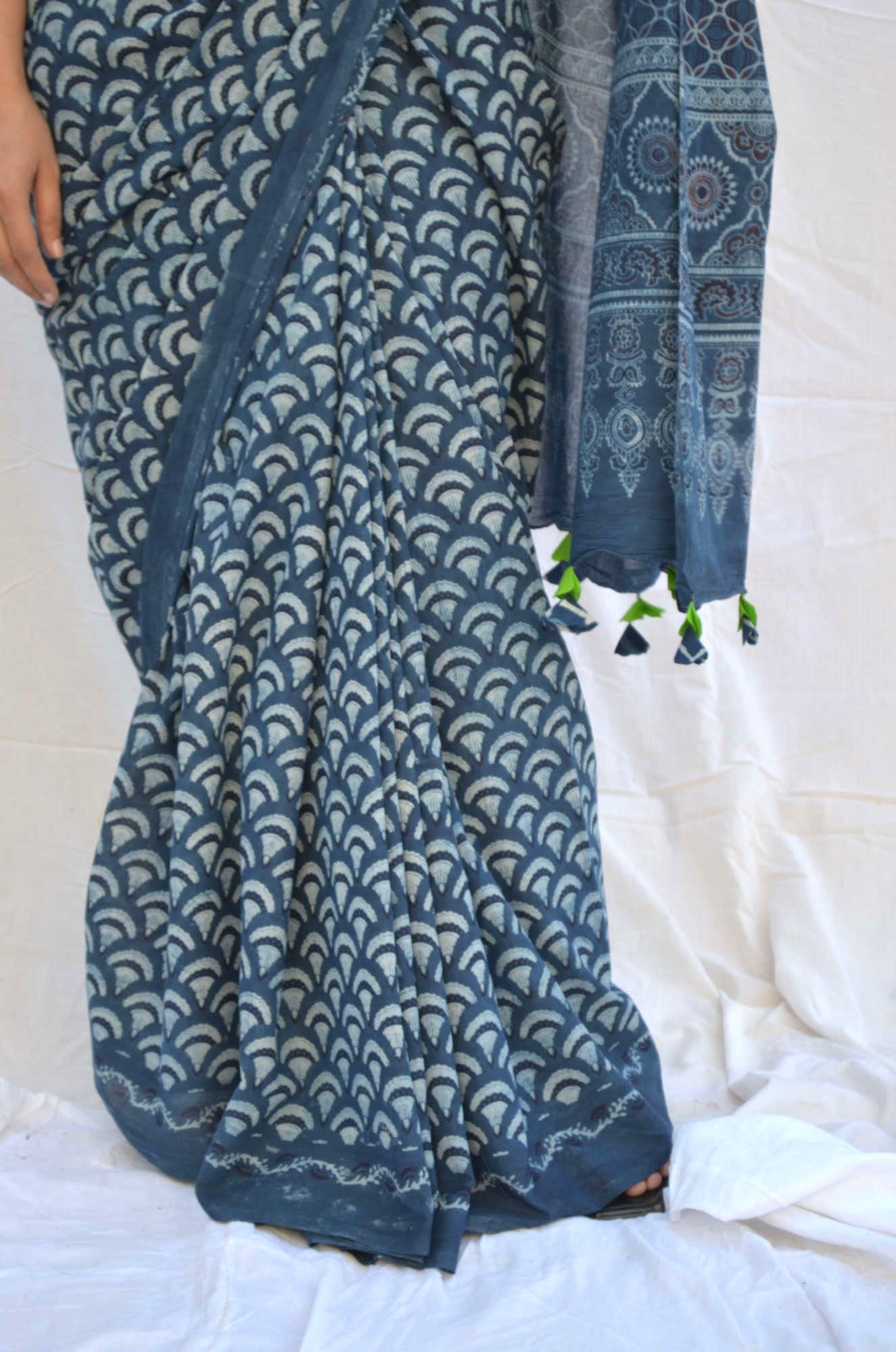 Indigo Cotton Shell Print Saree gray and green store