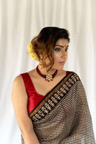 Black Checkered Bagru Print Chanderi Saree / gray and green store 