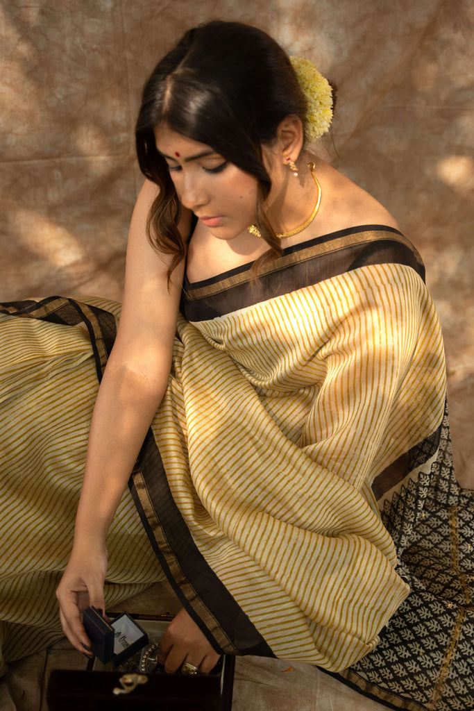 Mustard Lining Bagru Print Chanderi Saree / gray and green store 